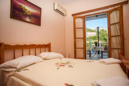 Fernanda'S Traditional 2 Floor House Villa Poros  Exterior photo
